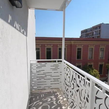 Elles Con Parcheggio Interno Bed & Breakfast 4*