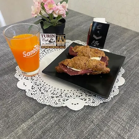 Bed & Breakfast Elles Con Parcheggio Interno 4*