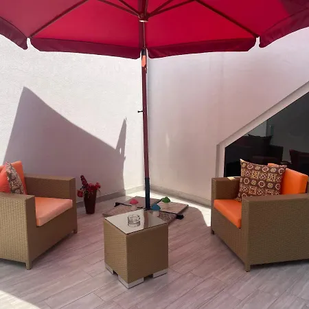 Elles Con Parcheggio Interno Barletta