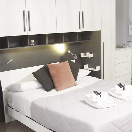 Elles Con Parcheggio Interno Bed & Breakfast