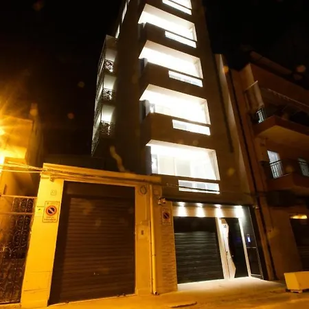 לינה וארוחת בוקר Elles Con Parcheggio Interno
