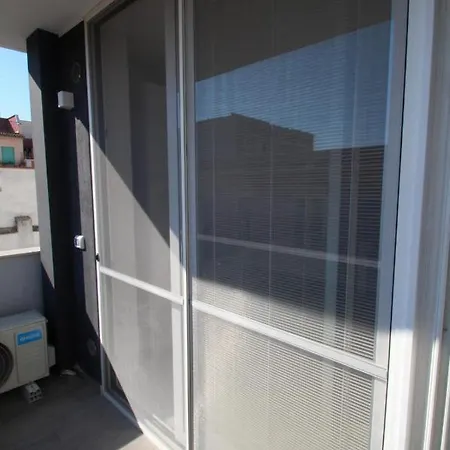 Elles Con Parcheggio Interno Panzió