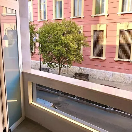 Elles Con Parcheggio Interno Отель типа 