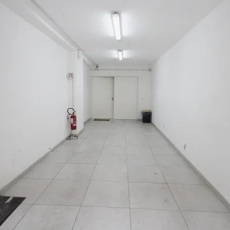 לינה וארוחת בוקר Elles Con Parcheggio Interno E Ricarica Auto Elettrica בארלטה