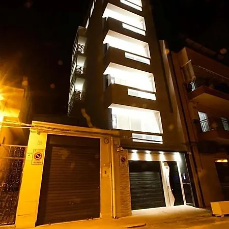 Elles Con Parcheggio Interno E Ricarica Auto Elettrica فندق مبيت وإفطار