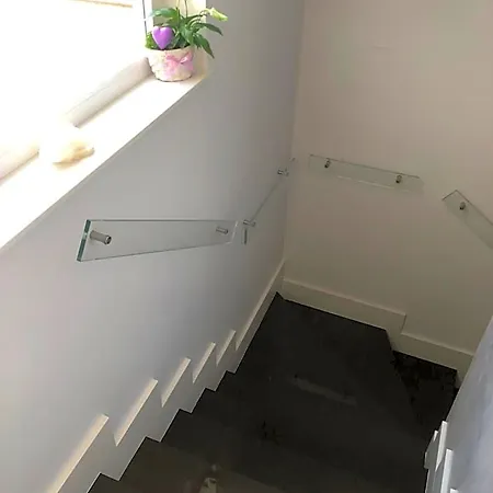 فندق مبيت وإفطار Elles Con Parcheggio Interno E Ricarica Auto Elettrica بارليتا