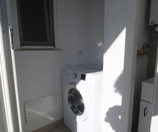 Elles Con Parcheggio Interno 4* Μπαρλέτα