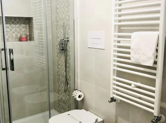 Elles Con Parcheggio Interno فندق مبيت وإفطار بارليتا